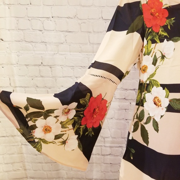 Coral navy top - Picture 2 of 4